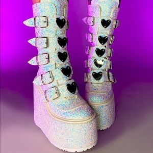 Demonia Swing -230 white sparkle uv glitter